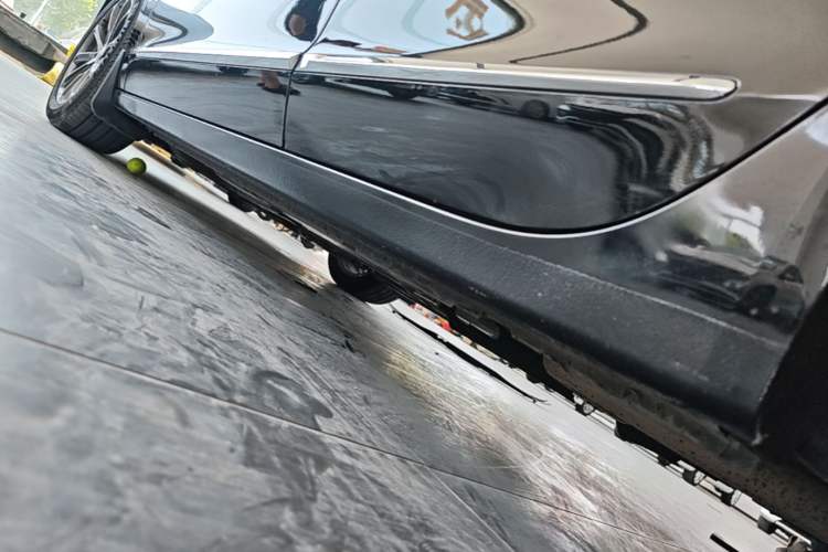 Used Buick LaCrosse 2019 28T Luxury Version Left Side Sill