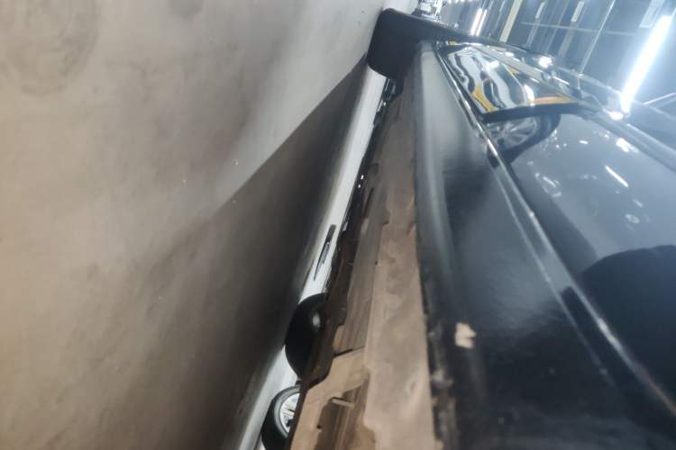 Used Buick LaCrosse 2019 28T Elite Edition Left Side Sill
