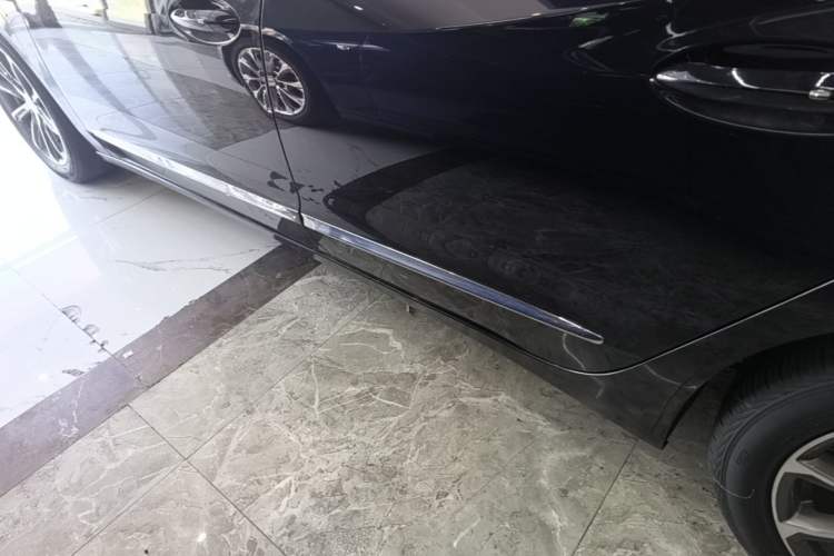 Used Buick LaCrosse 2019 28T Luxury Version Left Side Sill