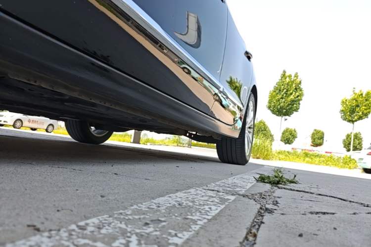 Used Buick LaCrosse 2019 28T Elite Edition Left Side Sill