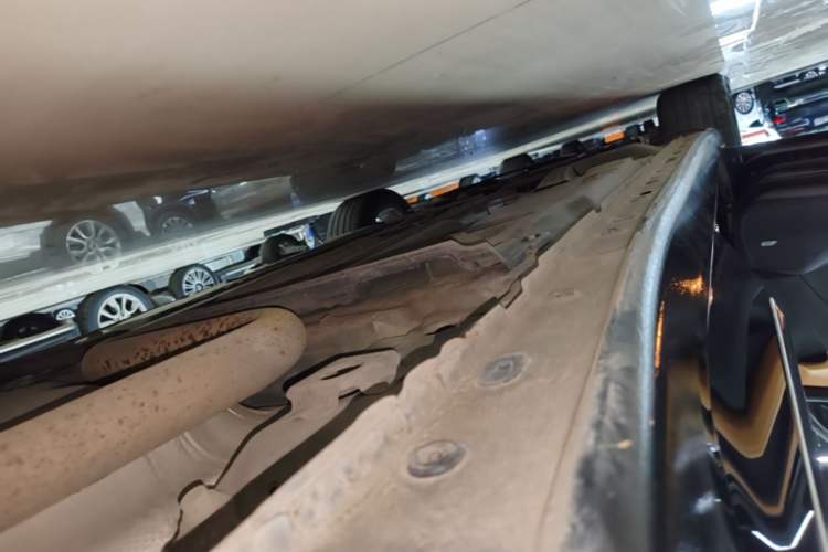 Used Buick LaCrosse 2019 28T Prestige Model Left Side Sill