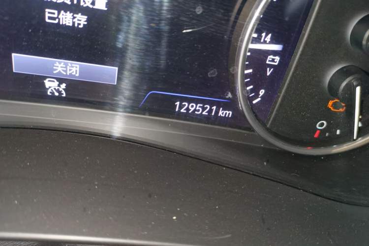 Used Buick LaCrosse 2019 28T Prestige Model Odometer Close Up