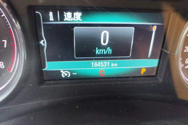 Used Buick LaCrosse 2019 28T Elite Edition Odometer Close Up