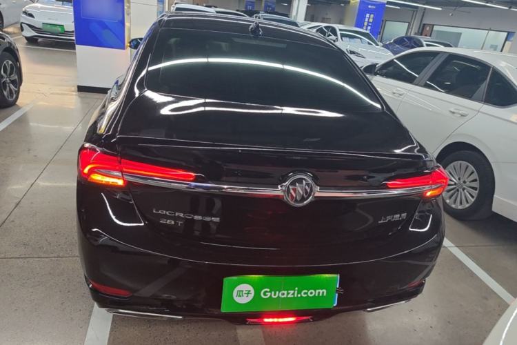 Used Buick LaCrosse 2019 28T Elite Edition Rear