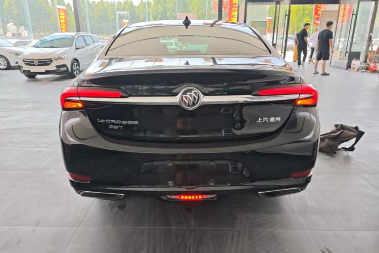 Used Buick LaCrosse 2019 28T Luxury Version Rear