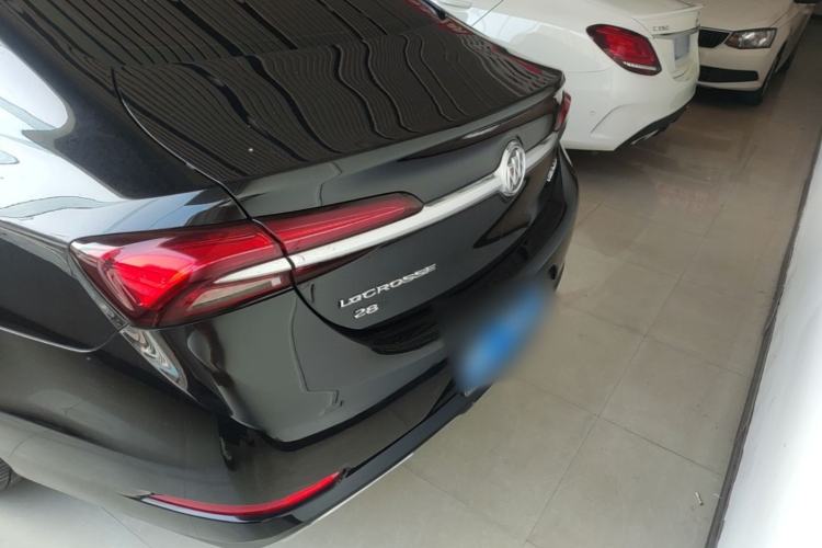 Used Buick LaCrosse 2019 28T Elite Edition Rear