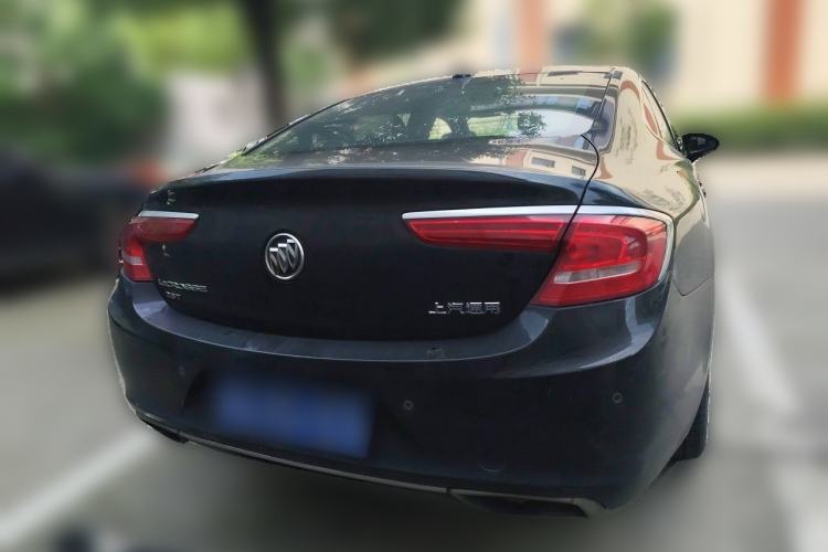 Used Buick LaCrosse 2019 28T Elite Edition Rear