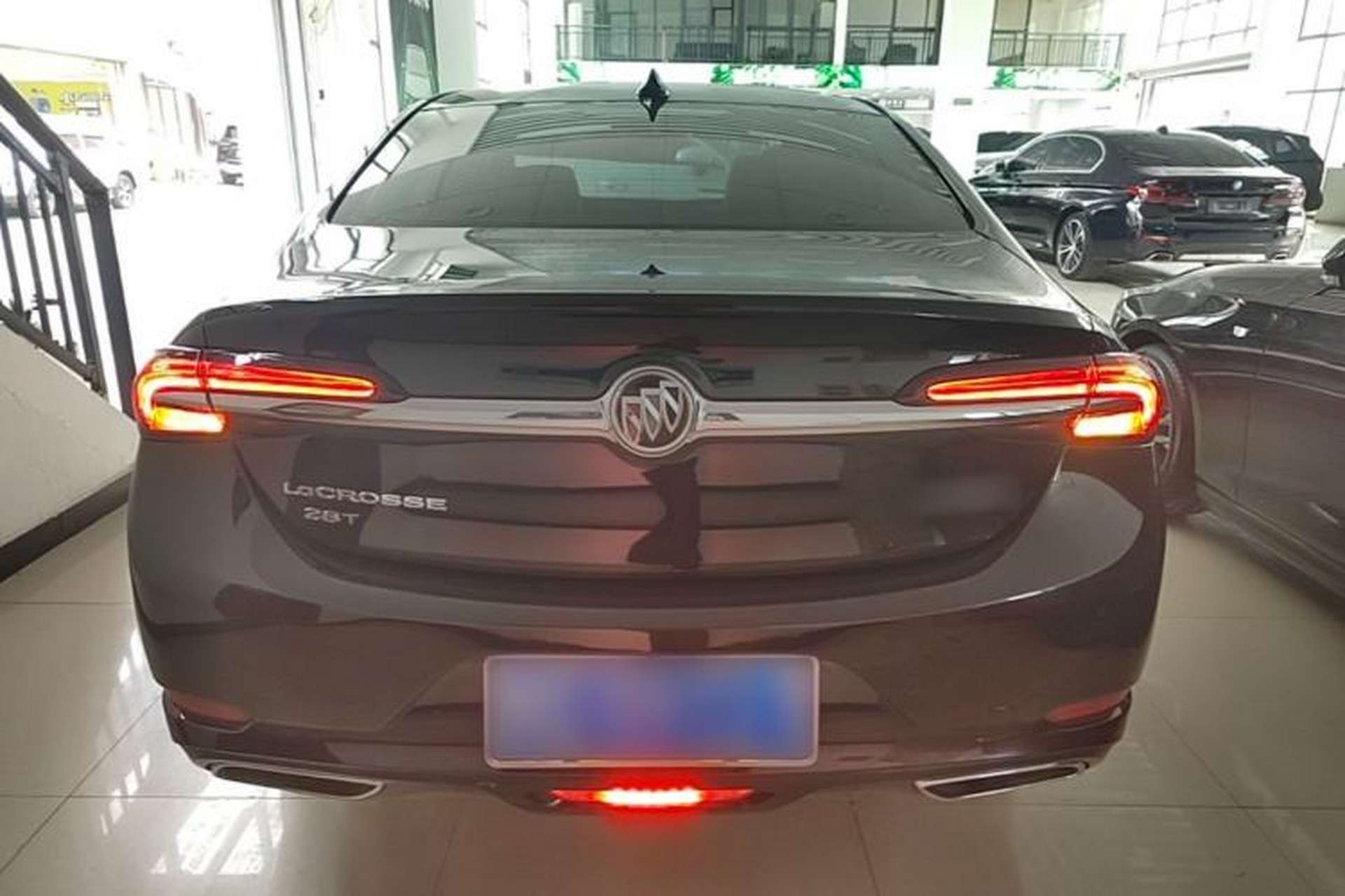 Used Buick LaCrosse 2019 28T Elite Edition Rear