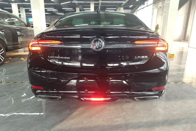 Used Buick LaCrosse 2019 28T Elite Edition Rear