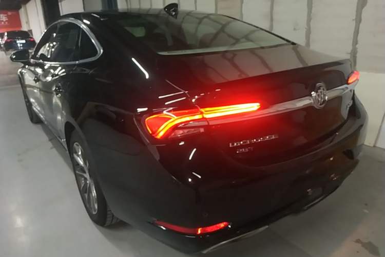 Used Buick LaCrosse 2019 28T Luxury Version Rear Left 45 Deg