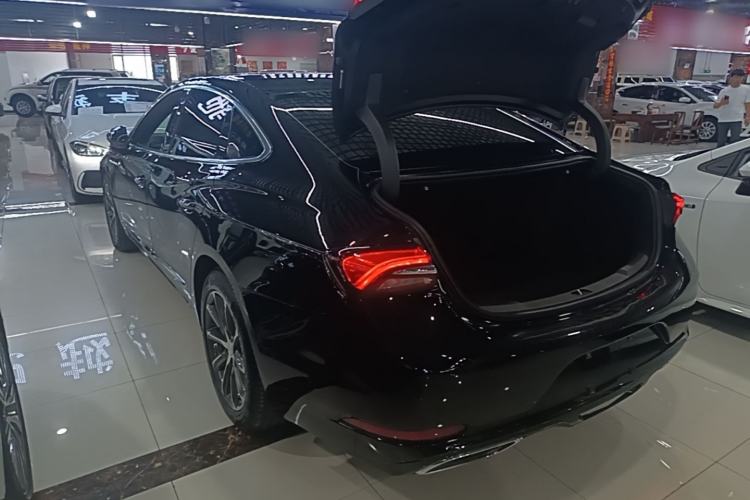 Used Buick LaCrosse 2019 28T Prestige Model Rear Left 45 Deg