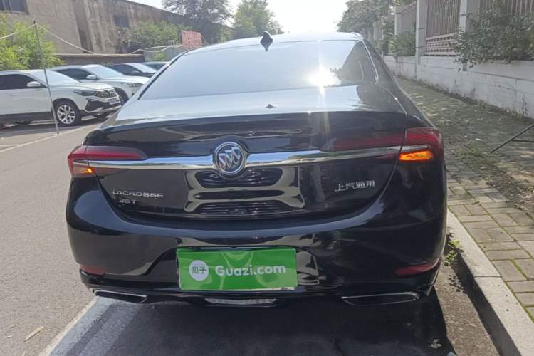 Used Buick LaCrosse 2019 28T Luxury Version Rear