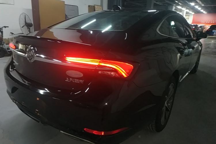 Used Buick LaCrosse 2019 28T Luxury Version Rear Right 45 Deg