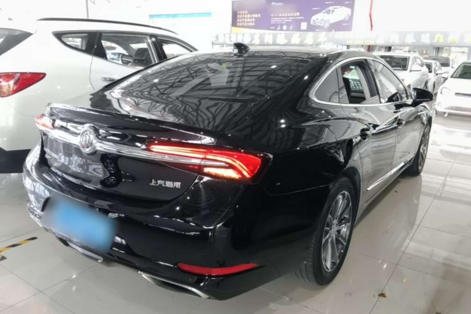 Used Buick LaCrosse 2019 28T Luxury Version Rear Right 45 Deg