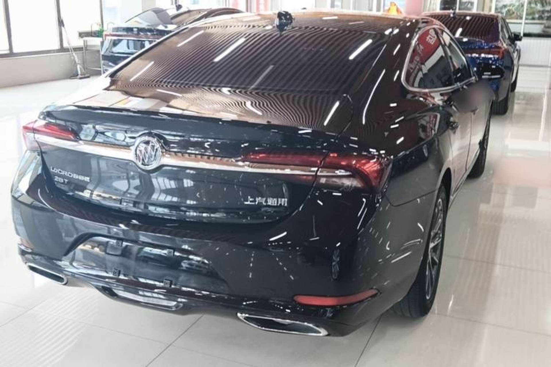 Used Buick LaCrosse 2019 28T Luxury Version Rear Right 45 Deg