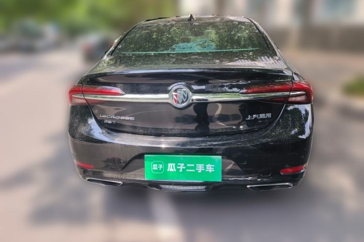 Used Buick LaCrosse 2019 28T Luxury Version Rear