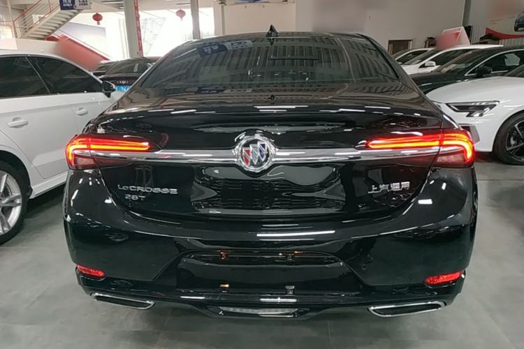 Used Buick LaCrosse 2019 28T Elite Edition Rear