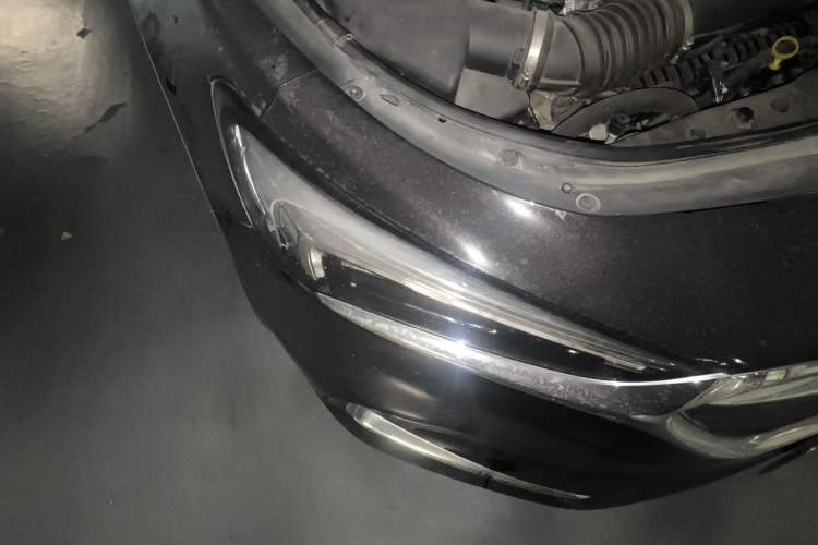 Used Buick LaCrosse 2019 28T Luxury Version Right Front Headlight