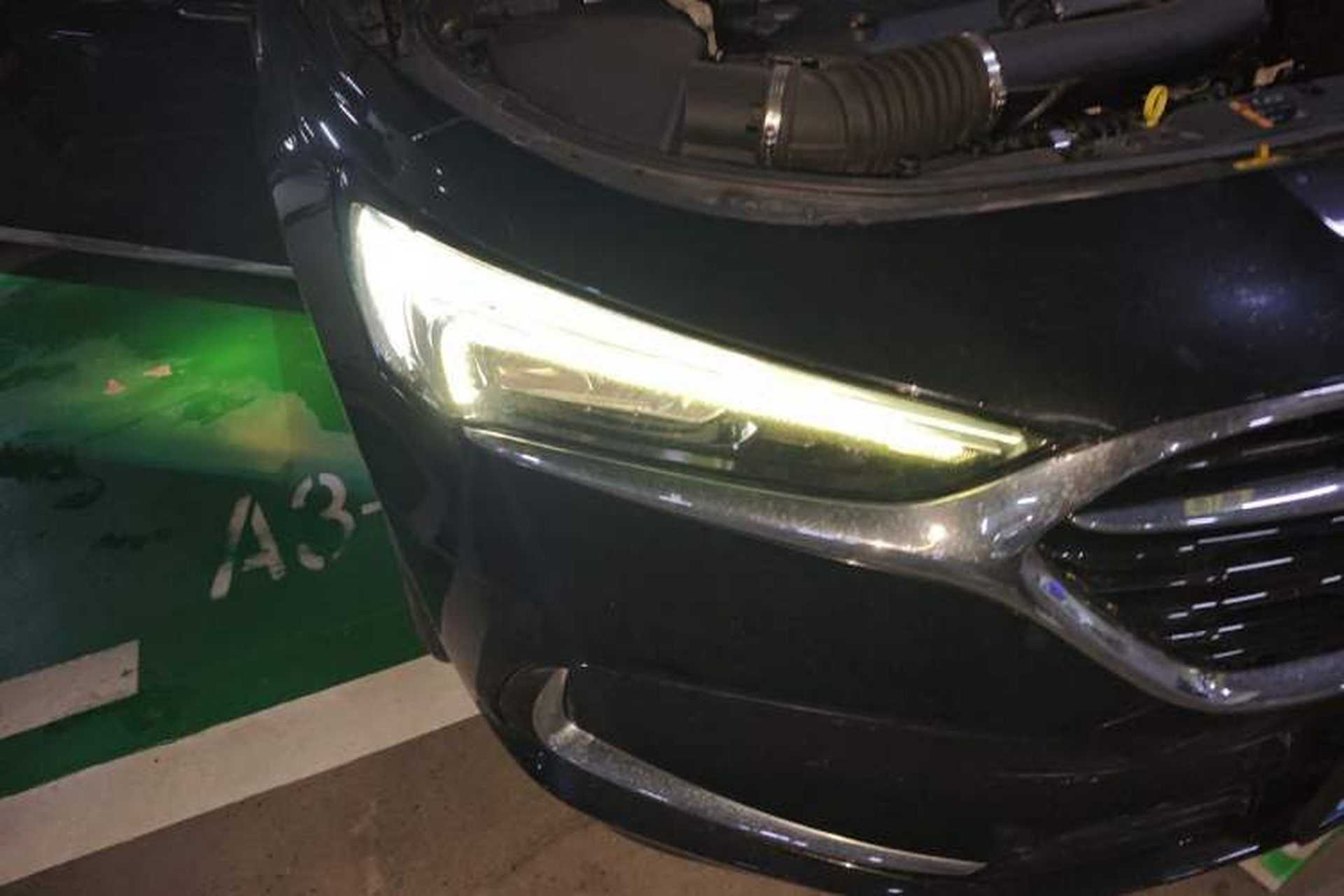 Used Buick LaCrosse 2019 28T Luxury Version Right Front Headlight