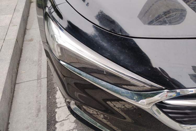 Used Buick LaCrosse 2019 28T Luxury Version Right Front Headlight
