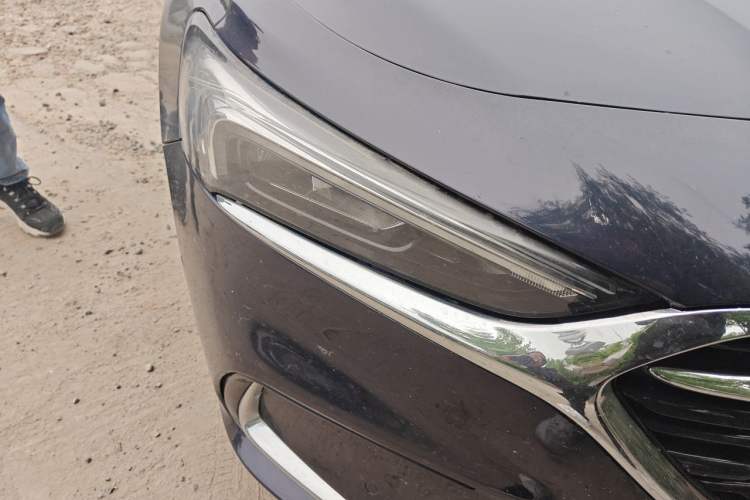 Used Buick LaCrosse 2019 28T Prestige Model Right Front Headlight