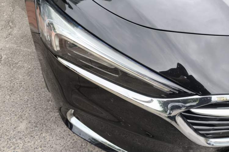Used Buick LaCrosse 2019 28T Prestige Model Right Front Headlight