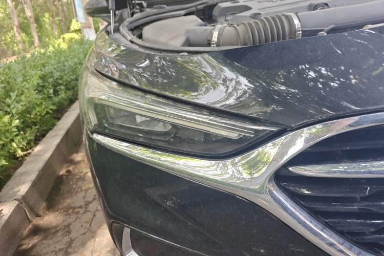 Used Buick LaCrosse 2019 28T Elite Edition Right Front Headlight