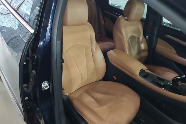Used Buick LaCrosse 2019 28T Prestige Model Right Front Seat