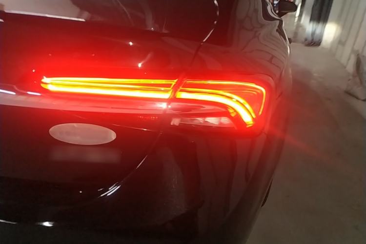 Used Buick LaCrosse 2019 28T Luxury Version Right Rear Taillight