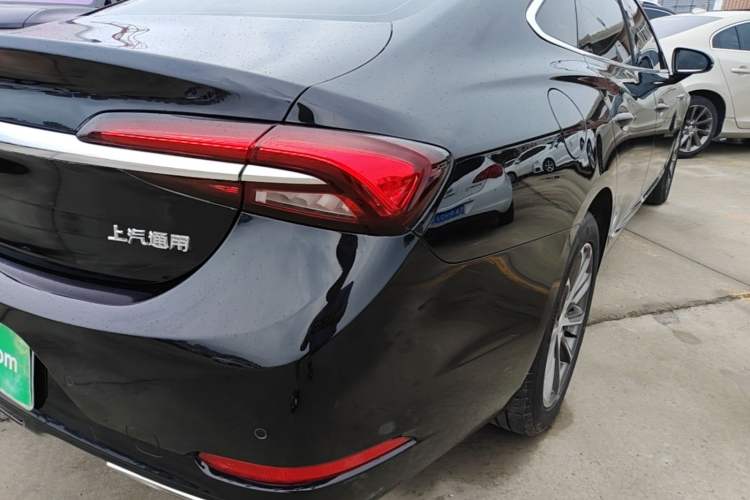 Used Buick LaCrosse 2019 28T Luxury Version Right Rear Taillight