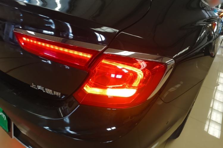 Used Buick LaCrosse 2019 28T Luxury Version Right Rear Taillight