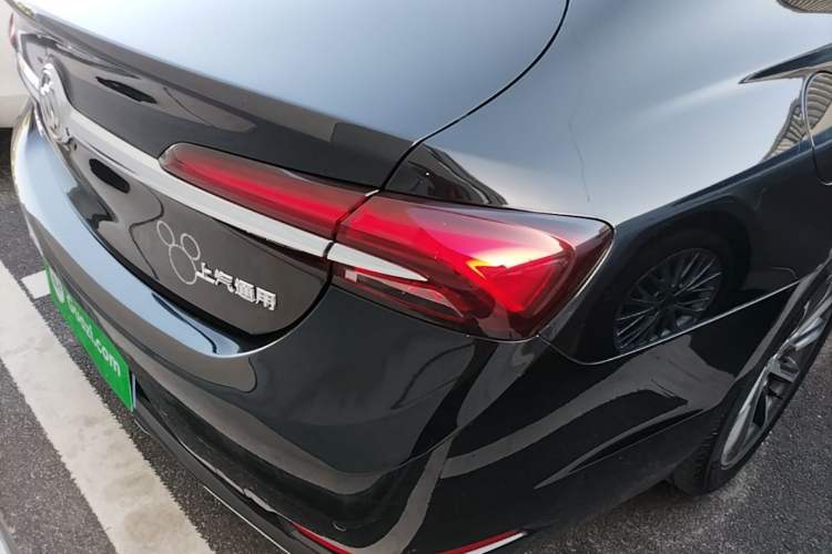 Used Buick LaCrosse 2019 28T Elite Edition Right Rear Taillight