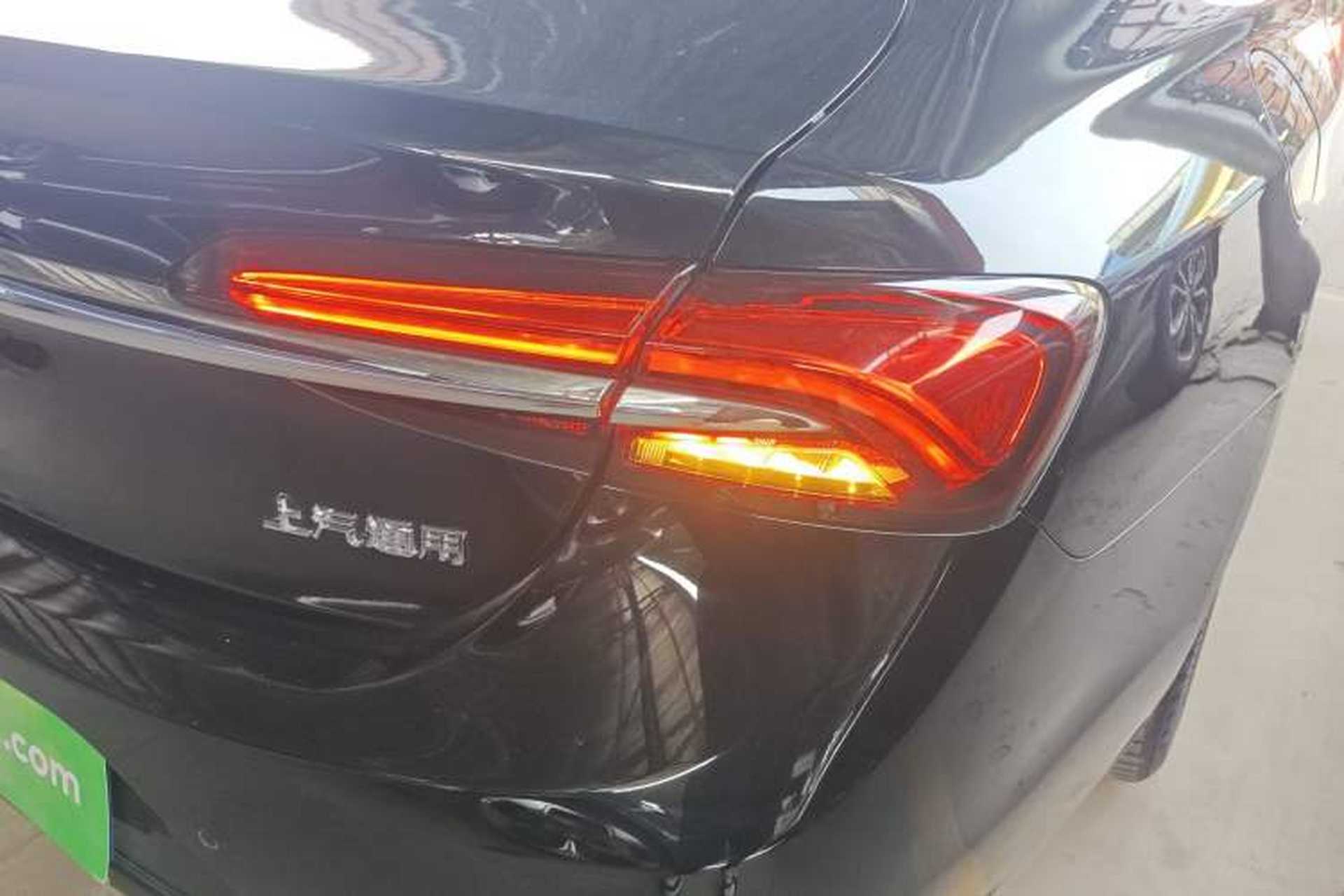 Used Buick LaCrosse 2019 28T Luxury Version Right Rear Taillight