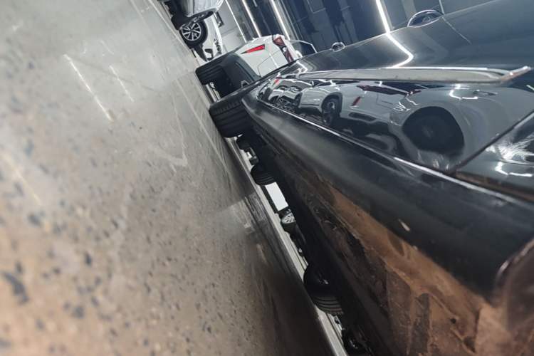 Used Buick LaCrosse 2019 28T Elite Edition Right Side Sill
