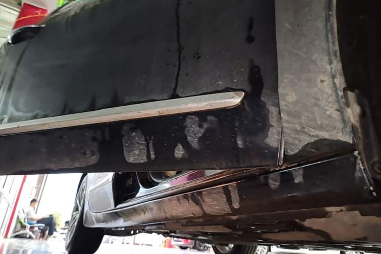 Used Buick LaCrosse 2019 28T Prestige Model Right Side Sill