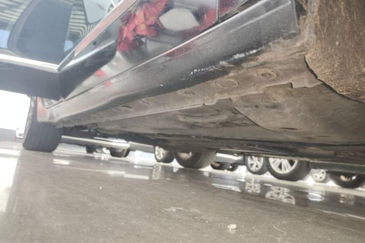 Used Buick LaCrosse 2019 28T Elite Edition Right Side Sill
