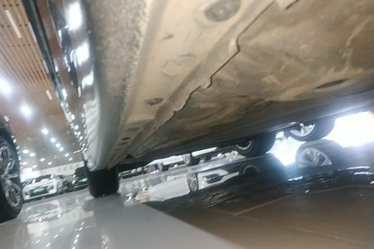 Used Buick LaCrosse 2019 28T Prestige Model Right Side Sill