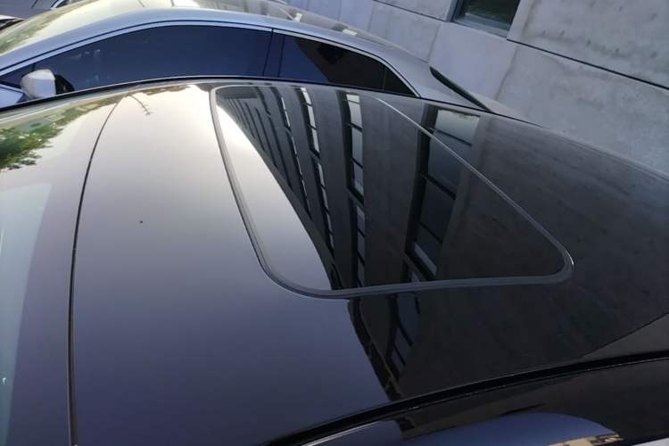 Used Buick LaCrosse 2019 28T Elite Edition Roof