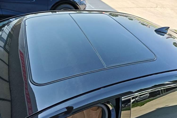 Used Buick LaCrosse 2019 28T Elite Edition Roof