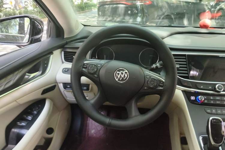 Used Buick LaCrosse 2019 28T Avenir Steering Wheel