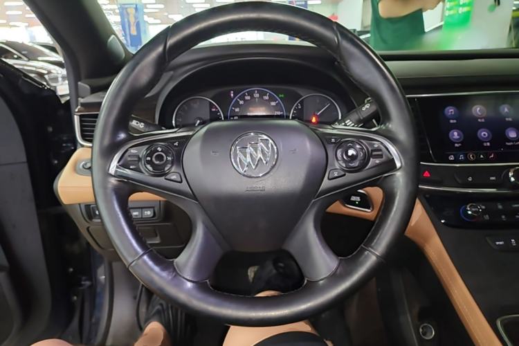 Used Buick LaCrosse 2019 28T Prestige Model Steering Wheel