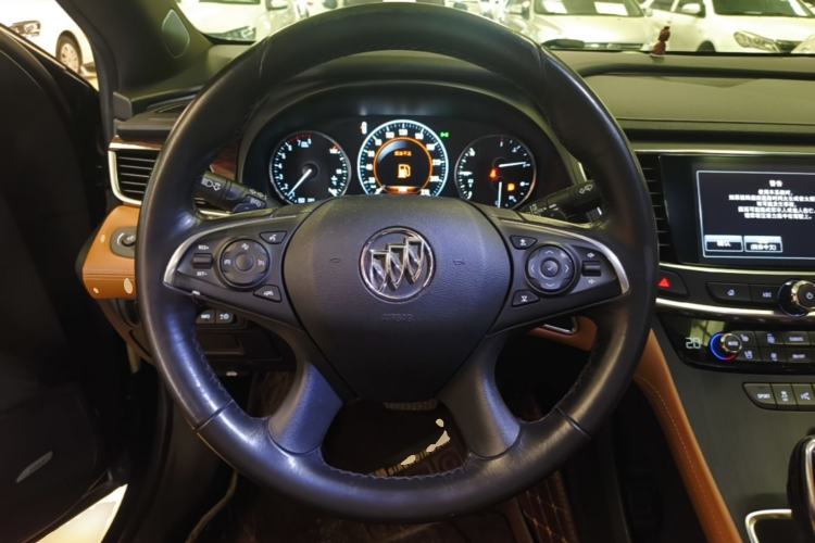 Used Buick LaCrosse 2019 28T Luxury Version Steering Wheel