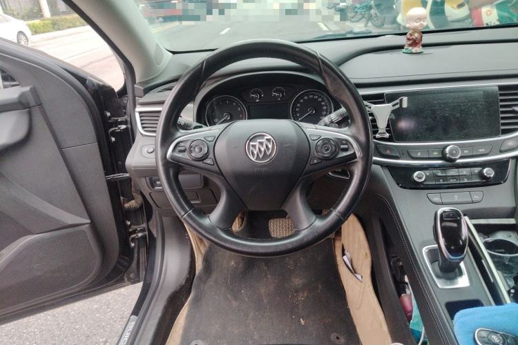 Used Buick LaCrosse 2019 28T Luxury Version Steering Wheel