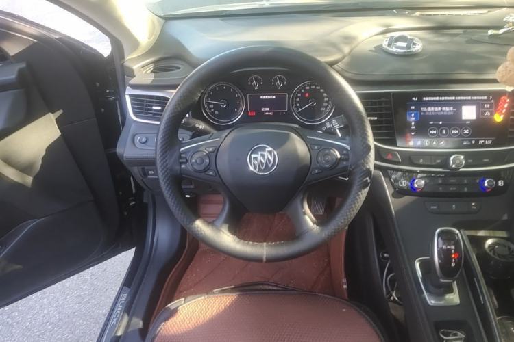 Used Buick LaCrosse 2019 28T Luxury Version Steering Wheel