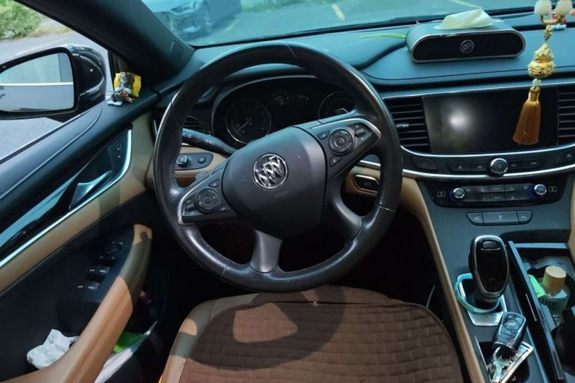 Used Buick LaCrosse 2019 28T Prestige Model Steering Wheel