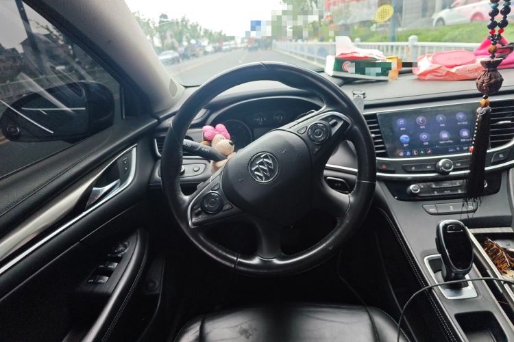 Used Buick LaCrosse 2019 28T Luxury Version Steering Wheel