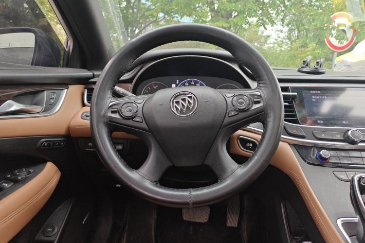 Used Buick LaCrosse 2019 28T Prestige Model Steering Wheel