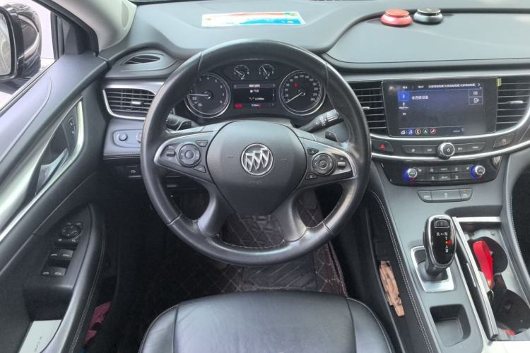 Used Buick LaCrosse 2019 28T Luxury Version Steering Wheel