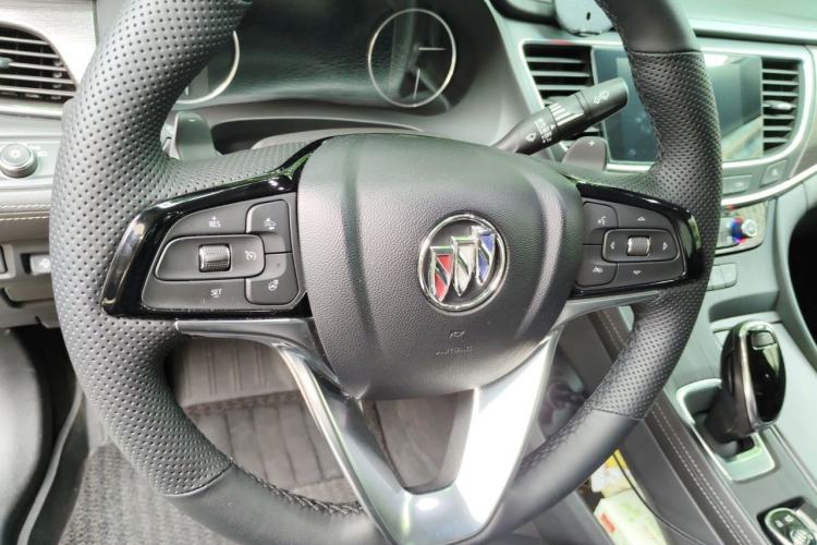 Used Buick LaCrosse 2019 28T Luxury Version Steering Wheel