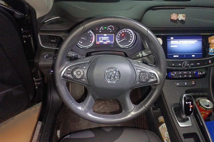 Used Buick LaCrosse 2019 28T Luxury Version Steering Wheel